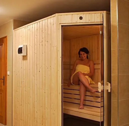 Klokoci Pensionat 3*